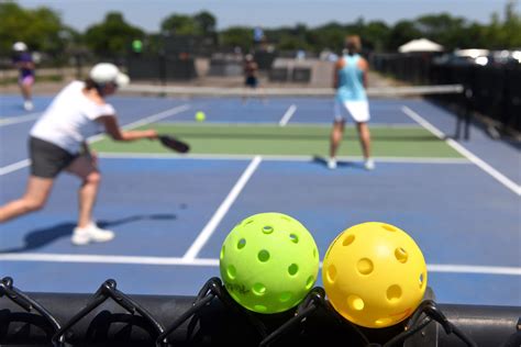 Pickleball .